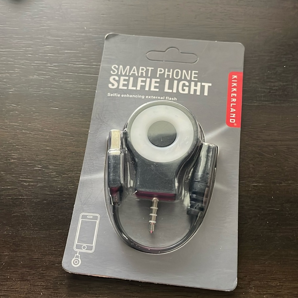 KIRKLAND Smartphone Selfie Light